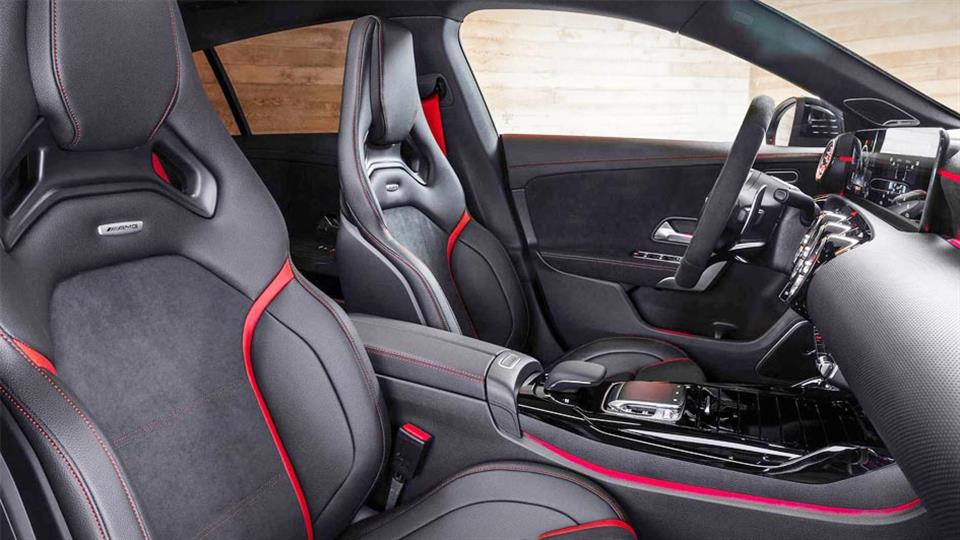 پیششرانه قدرتمند مرسدس-آام‌گ CLA45 شوتینگ‌بریک